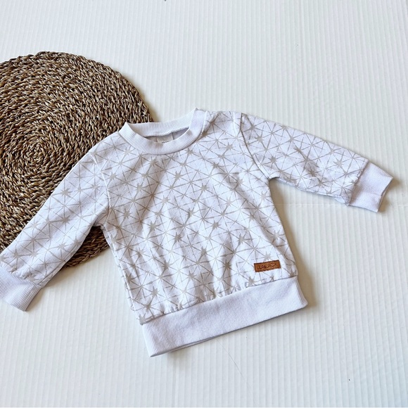 Lila & Jack Crewneck Pullover Sweatshirt Top - Picture 1 of 5